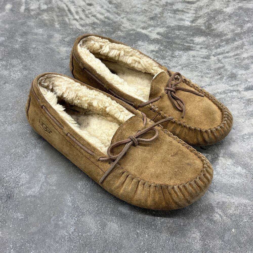 UGG Australia Womens US 6 Sheepskin Lined Suede Casual Moccasin Slippers